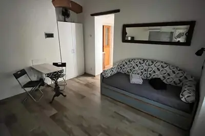 Image de \"The little room \" is a small accommodation, with a separate entrance on the floor.