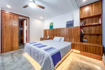 Image de Mid-Island suite with amazing sunset views!