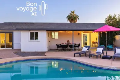 Image de Stylish Old Town Escape | Heated Pool + Firepit