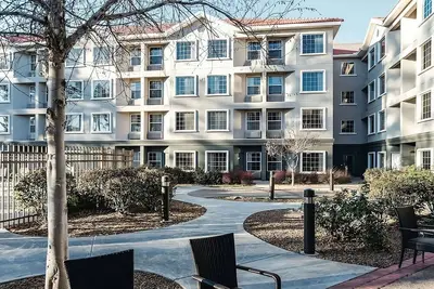 Image de King Bed Suite, La Quinta Inn, Poolside Loungers, near Flagstaff Grand Canyon