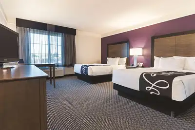 Image de Comfortable Double Room at La Quinta Inns & Suites, Pool, Near Redlands Mesa