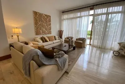 Image de 2-bedroom apartment with Golf Course Views in Los Altos