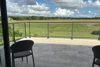 Image de 4-bedroom house overlooking polo fields in Casa de Campo