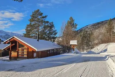 Image de Belle maison à Hovet avec WiFi