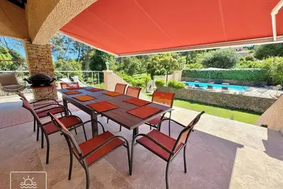 Image de Villa Suzanne, piscine, proche mer et nature