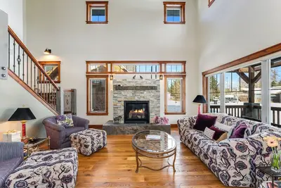 Image de Stumptown Loop- 90 day min in heart of Whitefish! Near Downtown, Lake and Ski