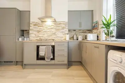 Image de Modern 3-Bed Getaway | Family-Friendly | Close to Peak District
