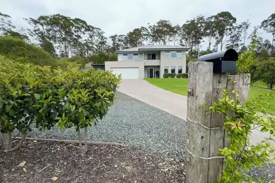 Image de Your Family Retreat Awaits -Spacious home Sleeps 8 (Up to 11 Upon Request)