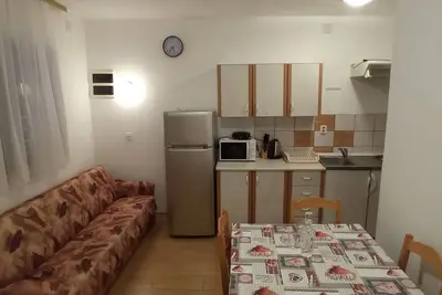 Image de Appartement d'une chambre avec la terrasse et la vue sur le mer Rovanjska, Paklenica (A-23758-b)