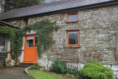 Image de Ty Ceffylau, pet friendly, character holiday cottage in Llanybydder