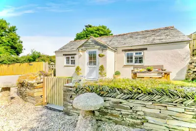 Hawthorn, pet friendly, with a garden in Crackington Haven
