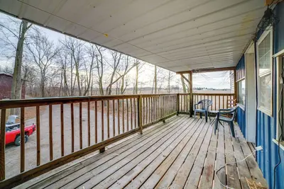 Image de Rustic Apartment w\/ Sunset Views in Elkhart!