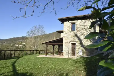 Image de Oasis de tranquillité pour toute la famille avec animaux. \nLanghe, Italie du Nord