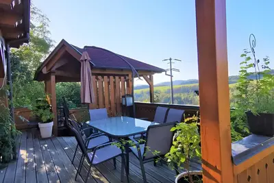 Image de Appartement 'Am Fuchsbühl' avec vue sur les montagnes, terrasse privée et Wi-Fi