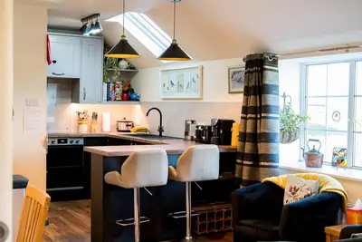 The Old Blacksmith -  a cottage that sleeps 6 guests  in 3 bedrooms