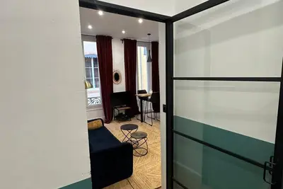 Image de Terreaux, Appartement de 37 m² Avec 1 Chambre, Rue Calme