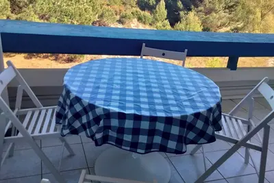 Image de Vue mer, clim, wifi, 5 minutes de la plage, site protégé, terrasse.
