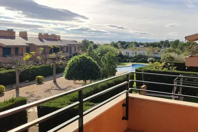 Image de Bel Appartement à Proximité de la Mer avec Piscine et Grand Jardin à L'Ametlla de Mar
