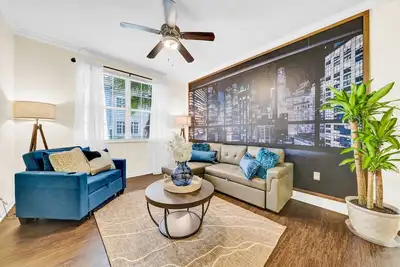Image de Spacious  2-Bed/2-Bath Tampa Apartment: Comfort Meets Convenience for Corporate Travelers