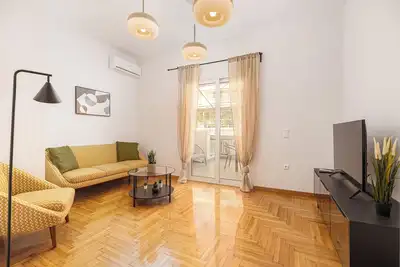Image de Bright & Contemporary Apartment with Balcony in Vibrant Piraeus