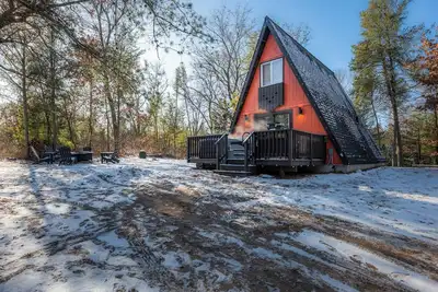 Image de Timber Haven Aframe Cabin - Brand New Hot Tub