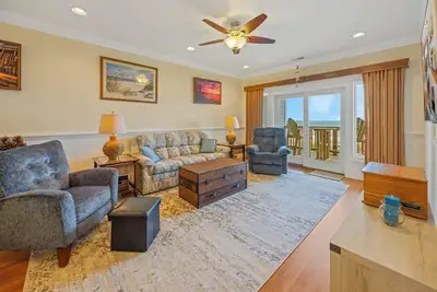 Image de Summer Savings - Oceanfront Condo with Resort Swimming Pool and Beach Boardwalk