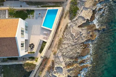 Image de Luxury Villa Casa Familija Splitska - Pool, Seafront