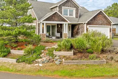 Image de Caddy Corner Mca#1122-Ev Charger, Golf Course Lake views, 2 blocks to beach.