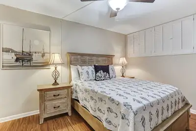 Image de Beachfront Getaway: Ground-Level Comfort Awaits