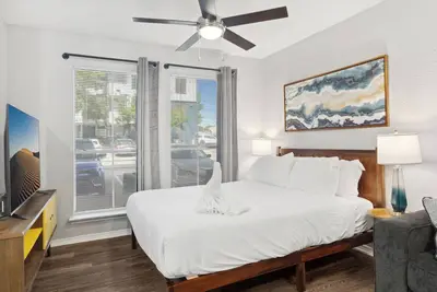 Image de Beautiful Studio in University Hills 6742
