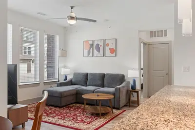 Image de Luxury 1br Near The Airport 4386