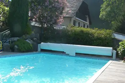 Image de Au centre de la vallée de Luz Saint Sauveur, Maison avec piscine et belle vue.