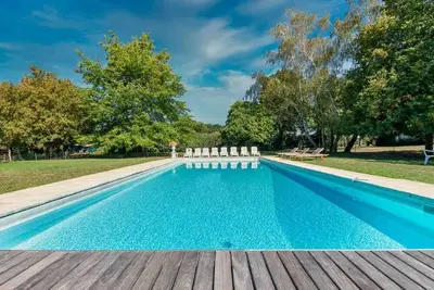 Parenthèse 30 couchages Piscine deux Gîtes de 15 couchages