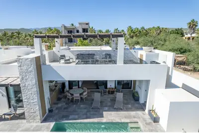 Image de Luxury Villa With Pool
