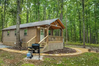 Image de Cozy Forest Cabin Escape