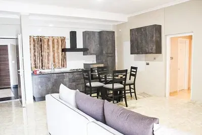 Image de Welcome to Jb Apartment Your Modern Escape in the Heart of Adabraka
