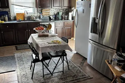 Image de Charming 1-bedroom in house with WiFi, Ac in brilliant Fairfax