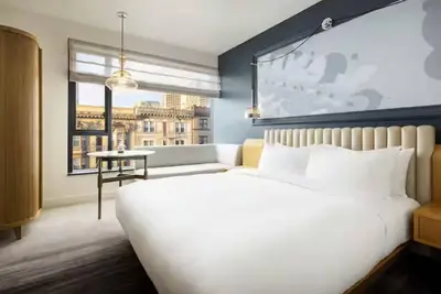 Image de Elegant King Room with Rooftop Bar and Restaurants in Timbri Hotel, Sf