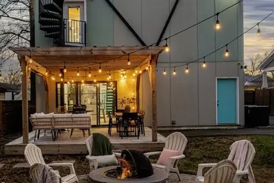 Luxe Stay Near Duke &Dt - Rooftop/Firepit/Games