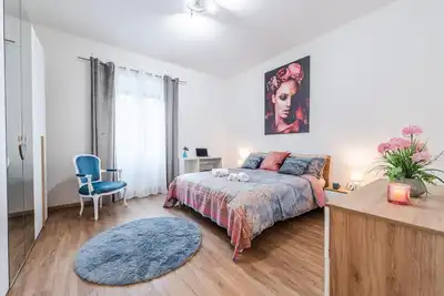 Image de Appartement \"Essenza Moderna\" avec balcon, Wi-Fi et climatisation