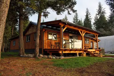 Image de Ultimate Private Lake Hideaway with Hot Tub