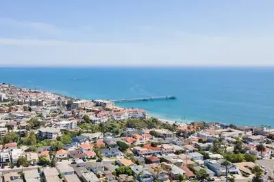 Image de Charming 2-bedroom house in pleasant San Clemente, minutes walk to the beach.