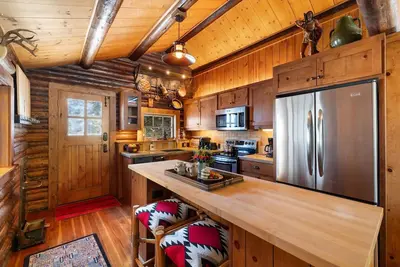 Image de Rmr: Fish Creek Cabin-Bravo in Wilson, Wy
