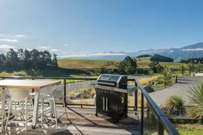 Image de Stunning Views | Contemporary | Escape, Stunning Views | Contemporary | Ocean and Mountain Views