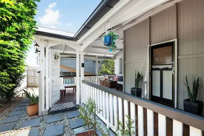 Image de Homey 3-bed Queenslander Stylish Stay/Close to City/Qut/Shopping/Free Parking