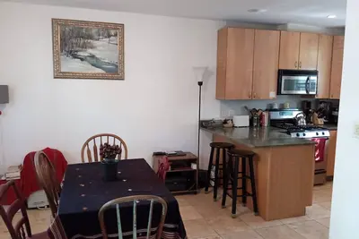 Image de Spacious Master Bedroom, attached bath. Six blocks to Georgetown U. Usd 2000