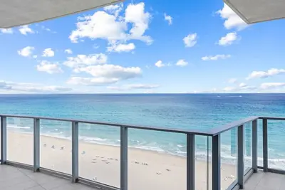 Image de 2br 2. 5ba Best Ocean Views at the Amrit Resort