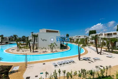 Wave Island * Comfort Apartment *  Pool * Near to the beach.