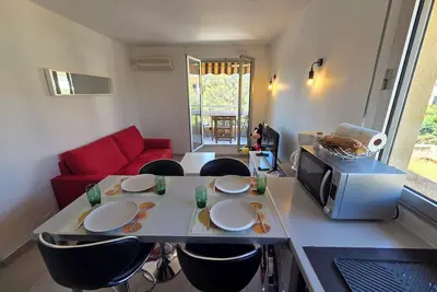Image de Appartement 2 pièces Saint Raphaël à 130m de la plage