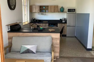 Image de Maison individuelle sur terrain clos et arboré à 150m de la plage!